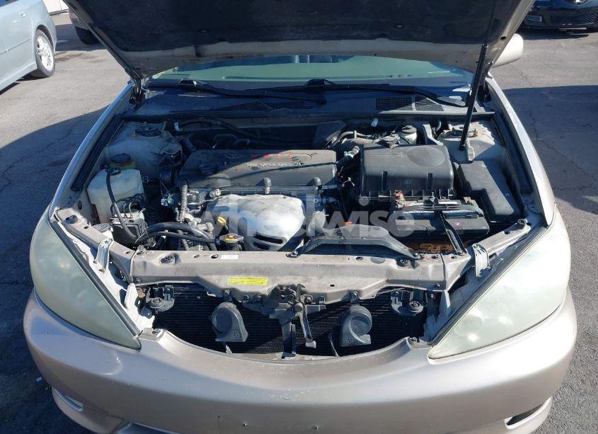 Photo 10 of 2005 Toyota Camry XLE (VIN 4T1BE30K15U511046)