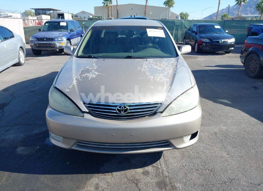 Photo 6 of 2005 Toyota Camry XLE (VIN 4T1BE30K15U511046)