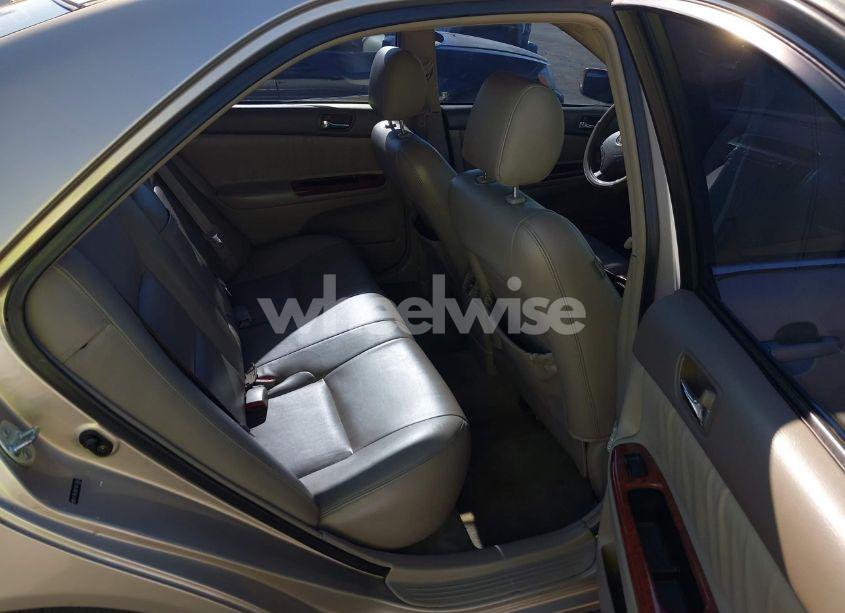 Photo 8 of 2005 Toyota Camry XLE (VIN 4T1BE30K15U511046)