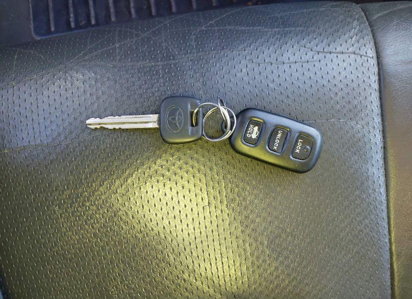 Photo 11 of 2005 Toyota Camry SE (VIN 4T1BE30K15U531247)