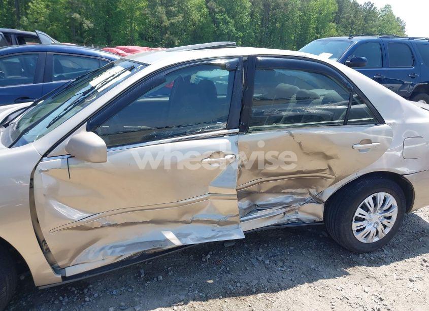 Photo 6 of 2005 Toyota Camry LE (VIN 4T1BE30K15U579959)