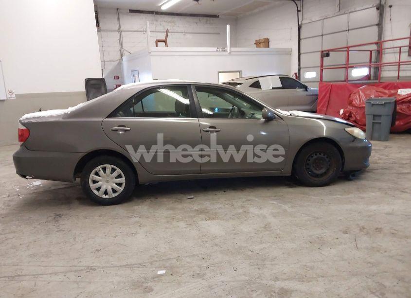 Photo 13 of 2005 Toyota Camry LE (VIN 4T1BE30K15U618159)