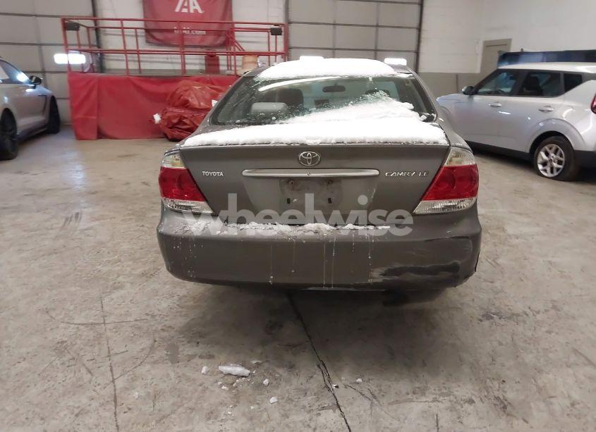 Photo 16 of 2005 Toyota Camry LE (VIN 4T1BE30K15U618159)