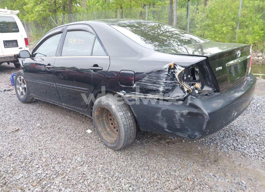 Photo 3 of 2005 Toyota Camry LE/SE/XLE (VIN 4T1BE30K15U627380)