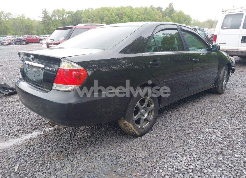 Photo 4 of 2005 Toyota Camry LE/SE/XLE (VIN 4T1BE30K15U627380)