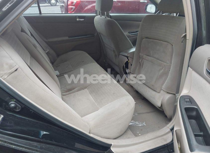 Photo 8 of 2005 Toyota Camry LE/SE/XLE (VIN 4T1BE30K15U627380)