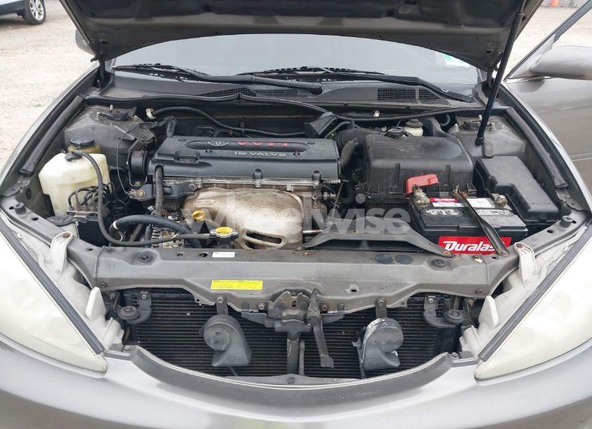 Photo 10 of 2005 Toyota Camry LE (VIN 4T1BE30K15U628917)