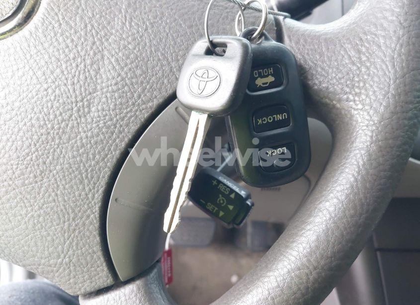 Photo 11 of 2005 Toyota Camry LE (VIN 4T1BE30K15U628917)