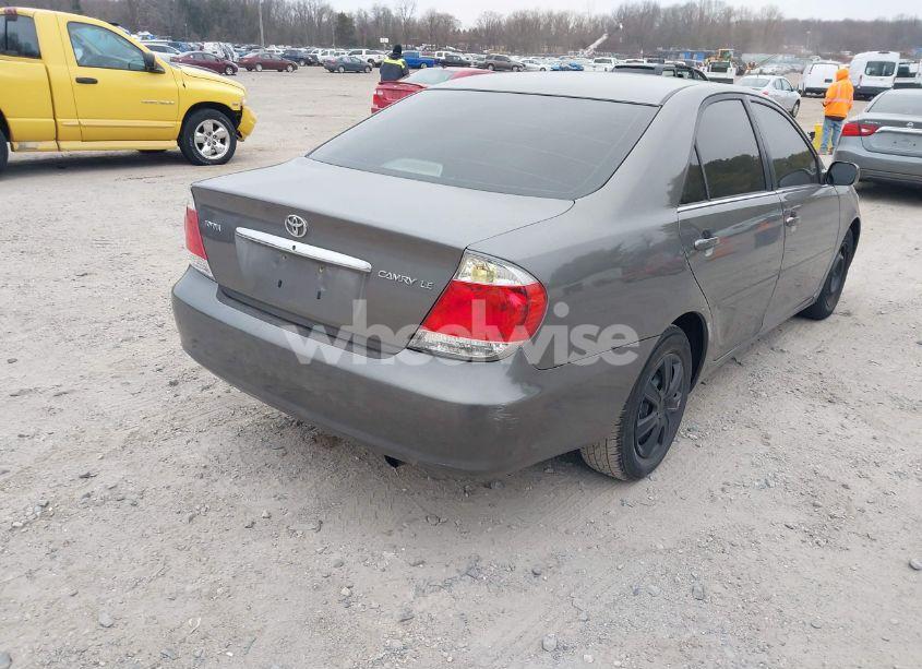 Photo 4 of 2005 Toyota Camry LE (VIN 4T1BE30K15U628917)
