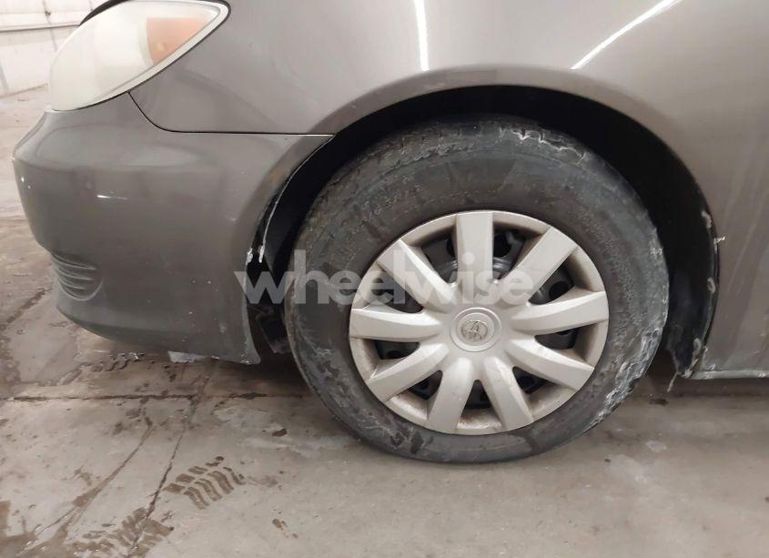 Photo 12 of 2005 Toyota Camry LE (VIN 4T1BE30K15U640131)