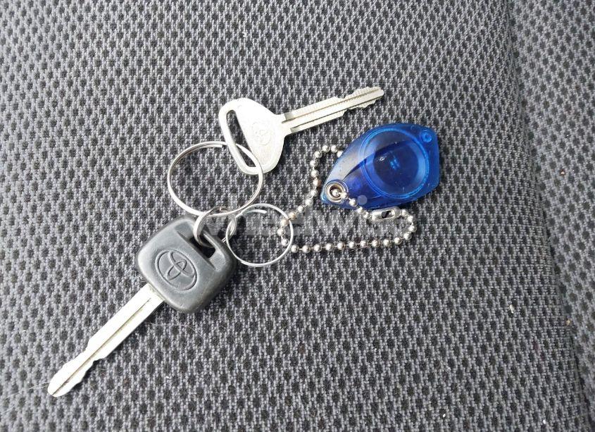 Photo 11 of 2006 Toyota Camry SE (VIN 4T1BE30K16U136826)