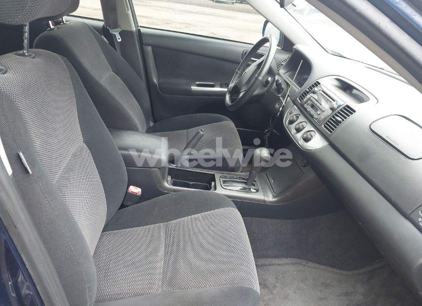 Photo 5 of 2006 Toyota Camry SE (VIN 4T1BE30K16U136826)