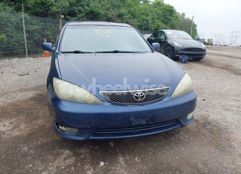 Photo 6 of 2006 Toyota Camry SE (VIN 4T1BE30K16U136826)