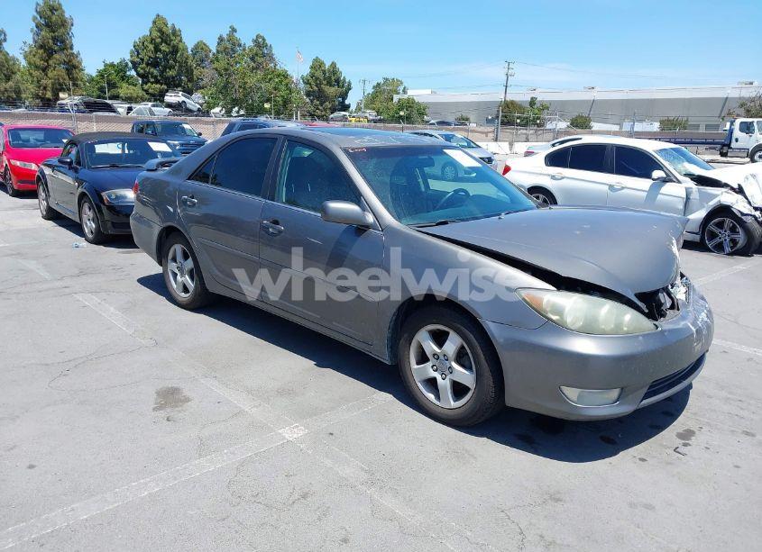 2006 Toyota Camry SE (VIN 4T1BE30K16U679058) main photo