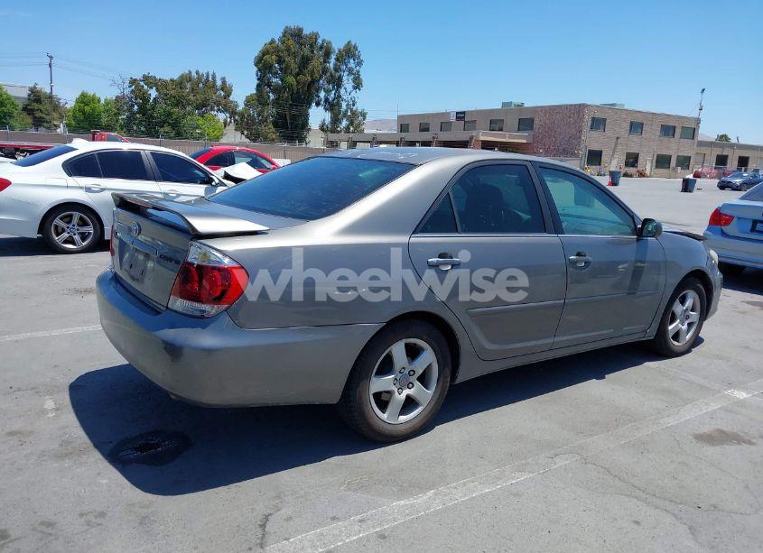 Photo 4 of 2006 Toyota Camry SE (VIN 4T1BE30K16U679058)