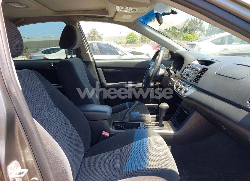 Photo 5 of 2006 Toyota Camry SE (VIN 4T1BE30K16U679058)