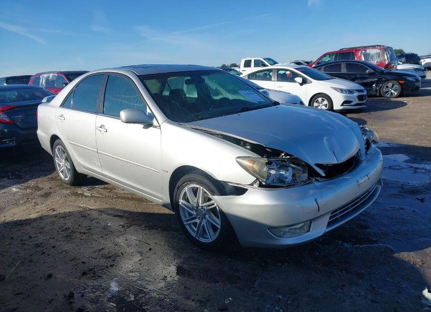 2006 Toyota Camry SE (VIN 4T1BE30K16U711331) main photo