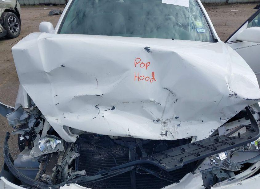 Photo 10 of 2002 Toyota Camry LE (VIN 4T1BE30K22U007813)