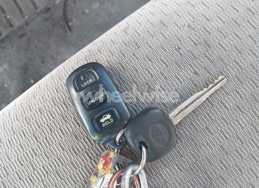 Photo 11 of 2002 Toyota Camry XLE (VIN 4T1BE30K22U058597)