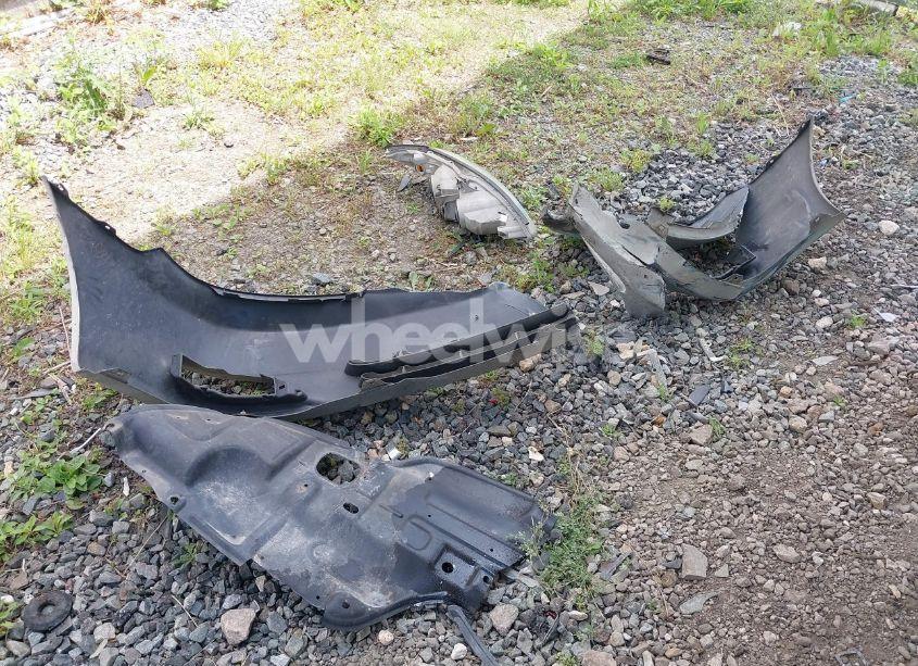 Photo 12 of 2003 Toyota Camry XLE (VIN 4T1BE30K23U164260)