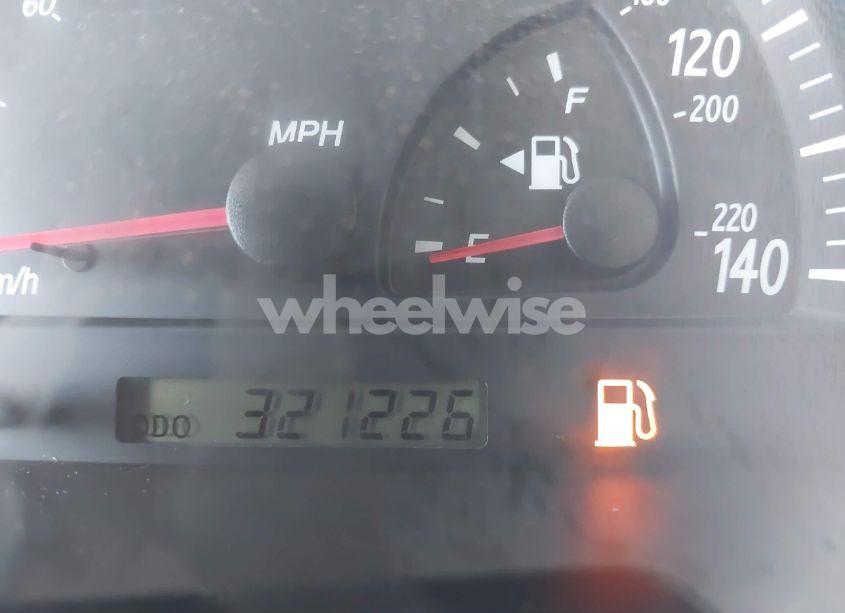 Photo 16 of 2003 Toyota Camry XLE (VIN 4T1BE30K23U164260)