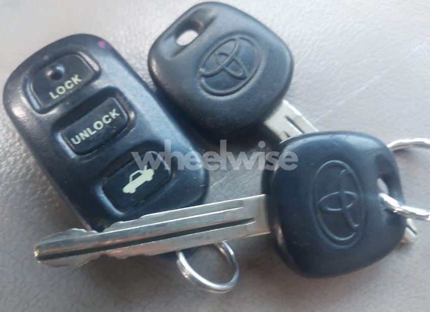 Photo 11 of 2003 Toyota Camry XLE (VIN 4T1BE30K23U204496)