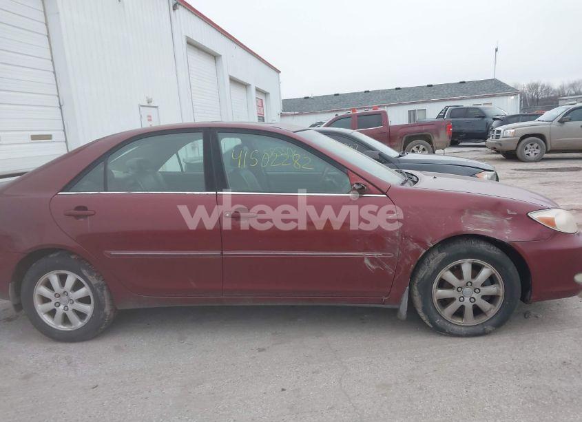 Photo 5 of 2003 Toyota Camry XLE (VIN 4T1BE30K23U204496)