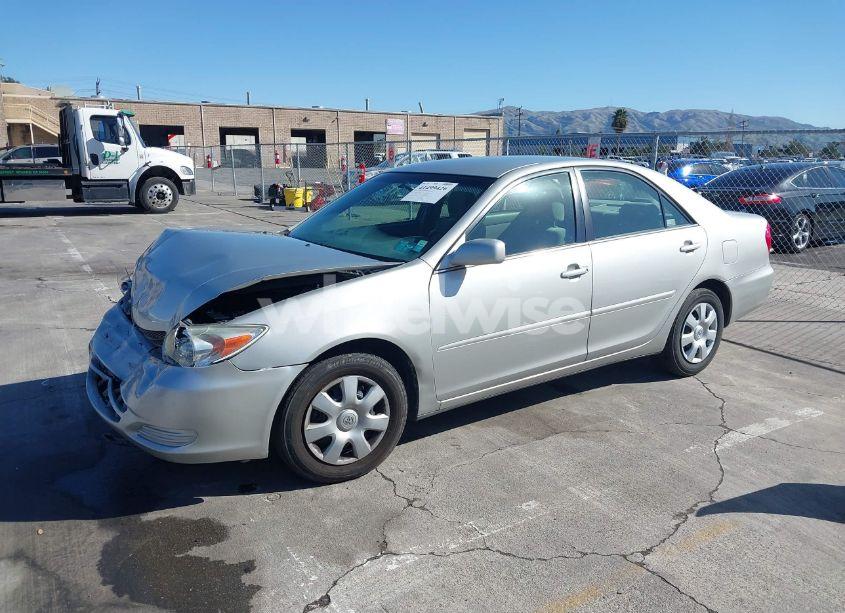 Photo 2 of 2003 Toyota Camry LE (VIN 4T1BE30K23U248868)