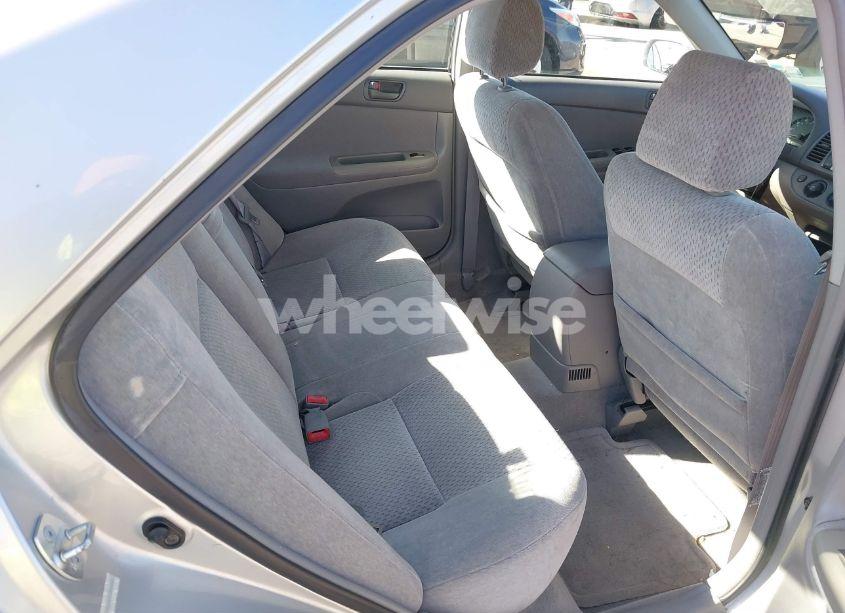 Photo 8 of 2003 Toyota Camry LE (VIN 4T1BE30K23U248868)