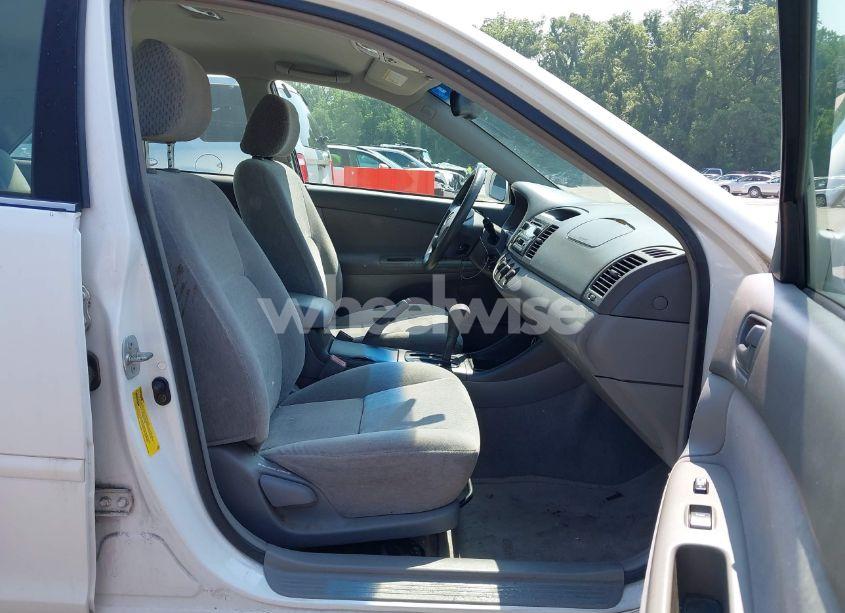 Photo 5 of 2003 Toyota Camry LE (VIN 4T1BE30K23U249700)