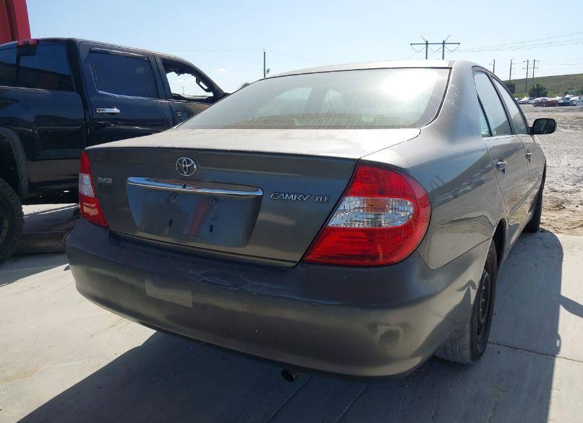 Photo 4 of 2003 Toyota Camry XLE (VIN 4T1BE30K23U661616)