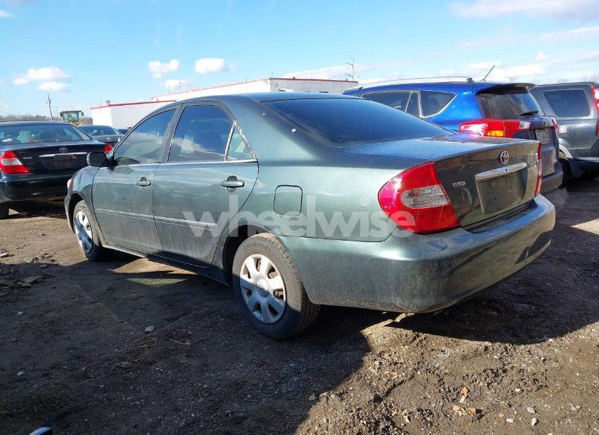 Photo 3 of 2003 Toyota Camry LE (VIN 4T1BE30K23U686080)