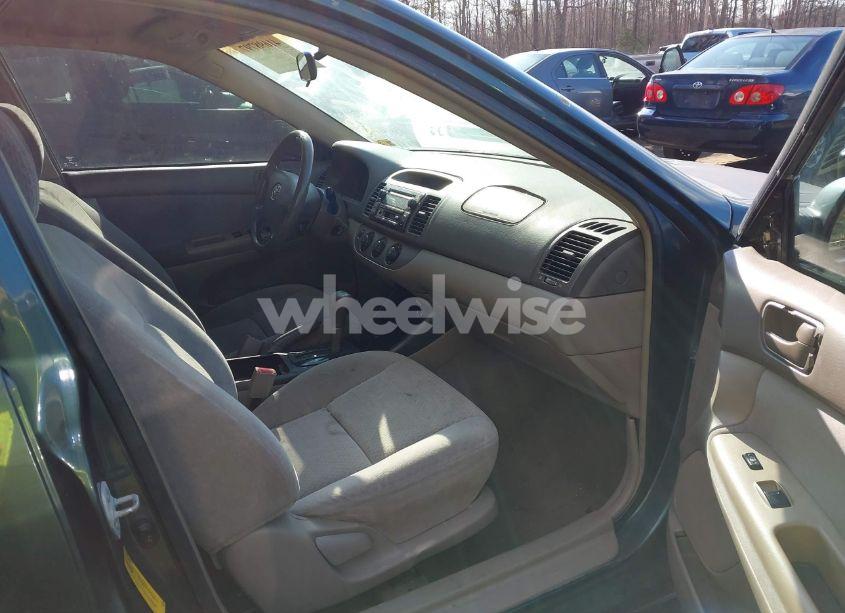 Photo 5 of 2003 Toyota Camry LE (VIN 4T1BE30K23U686080)