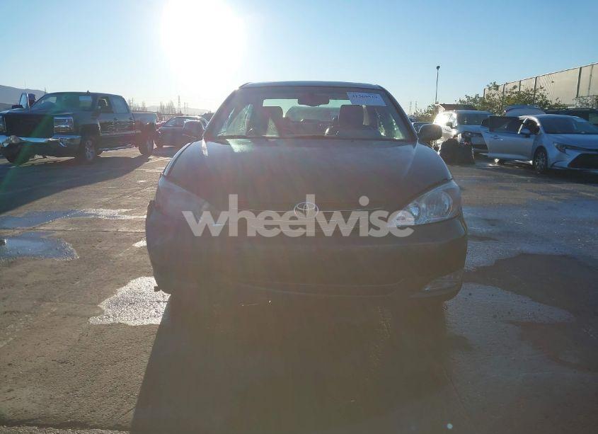 Photo 12 of 2003 Toyota Camry XLE (VIN 4T1BE30K23U735519)