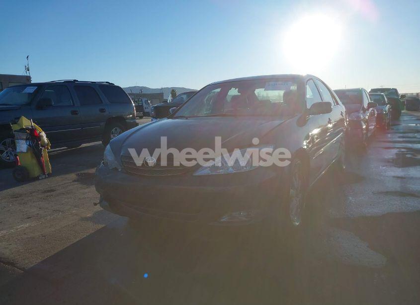 Photo 2 of 2003 Toyota Camry XLE (VIN 4T1BE30K23U735519)