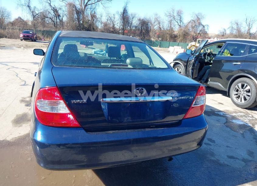 Photo 16 of 2004 Toyota Camry XLE (VIN 4T1BE30K24U303207)