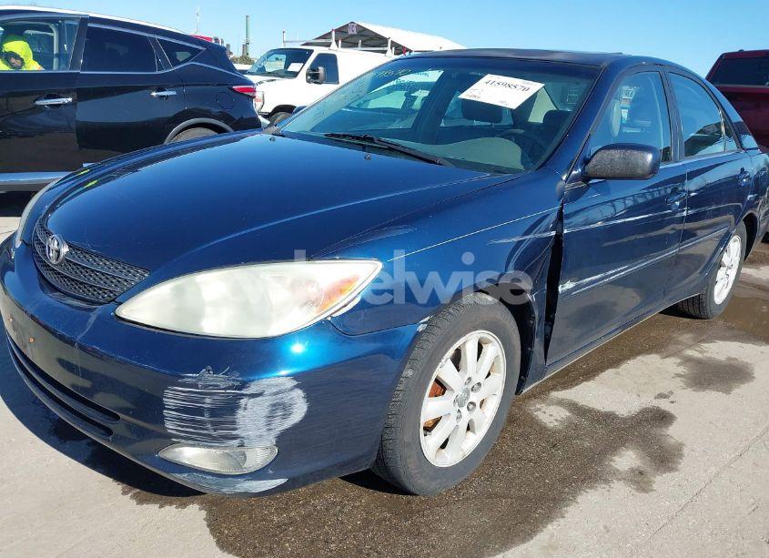 Photo 6 of 2004 Toyota Camry XLE (VIN 4T1BE30K24U303207)