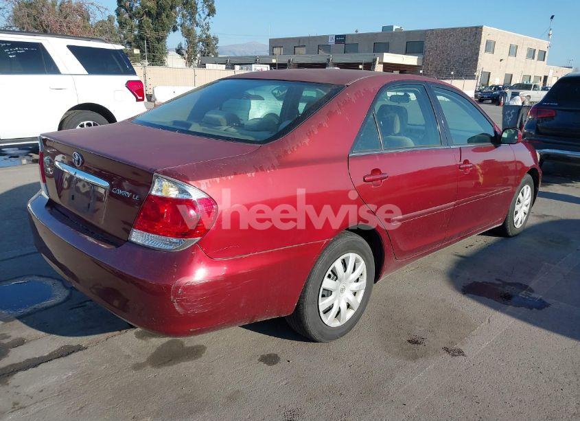 Photo 4 of 2005 Toyota Camry LE (VIN 4T1BE30K25U029718)