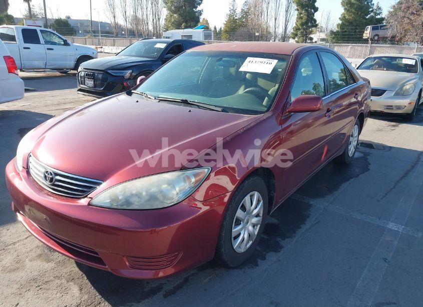 Photo 6 of 2005 Toyota Camry LE (VIN 4T1BE30K25U029718)