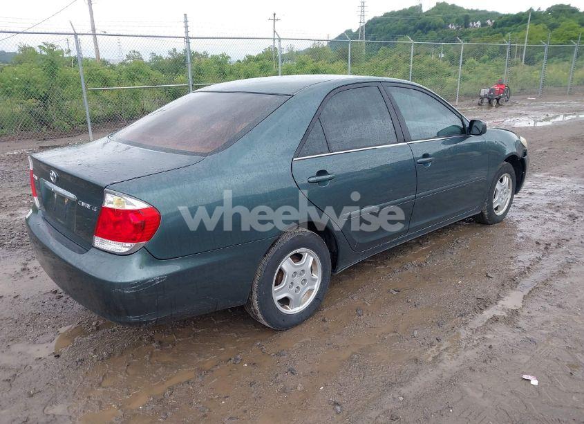 Photo 4 of 2005 Toyota Camry LE (VIN 4T1BE30K25U042288)