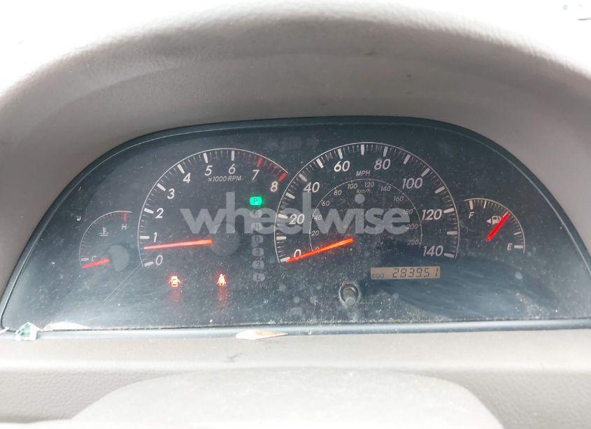 Photo 7 of 2005 Toyota Camry LE (VIN 4T1BE30K25U046471)