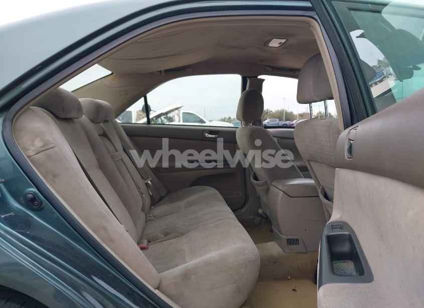 Photo 8 of 2005 Toyota Camry LE (VIN 4T1BE30K25U046471)