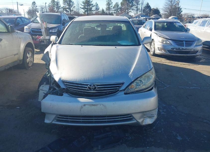 Photo 12 of 2005 Toyota Camry LE (VIN 4T1BE30K25U058488)