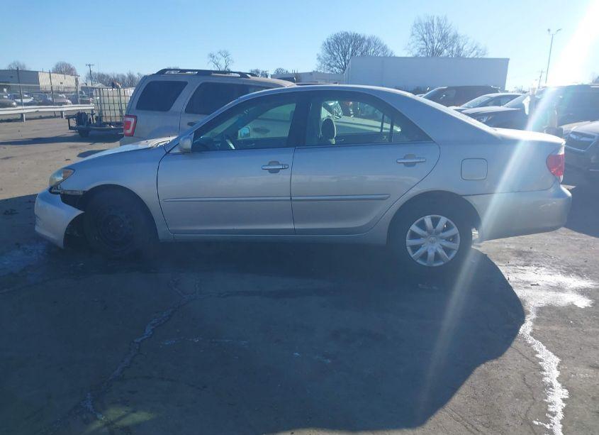 Photo 14 of 2005 Toyota Camry LE (VIN 4T1BE30K25U058488)