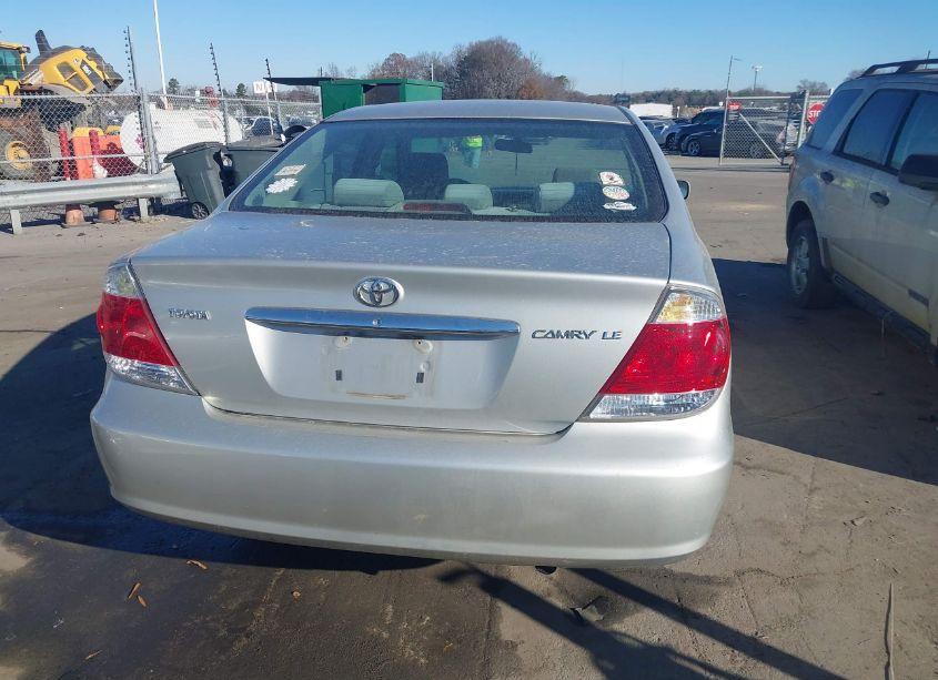 Photo 16 of 2005 Toyota Camry LE (VIN 4T1BE30K25U058488)