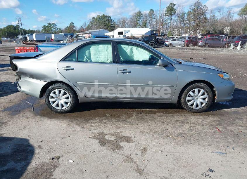 Photo 13 of 2005 Toyota Camry LE (VIN 4T1BE30K25U941233)