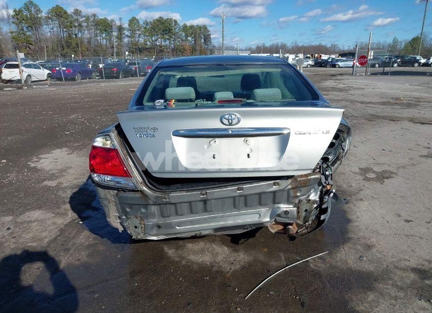 Photo 16 of 2005 Toyota Camry LE (VIN 4T1BE30K25U941233)