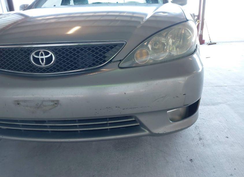 Photo 13 of 2005 Toyota Camry SE (VIN 4T1BE30K25U990898)