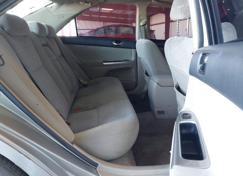 Photo 8 of 2005 Toyota Camry SE (VIN 4T1BE30K25U990898)
