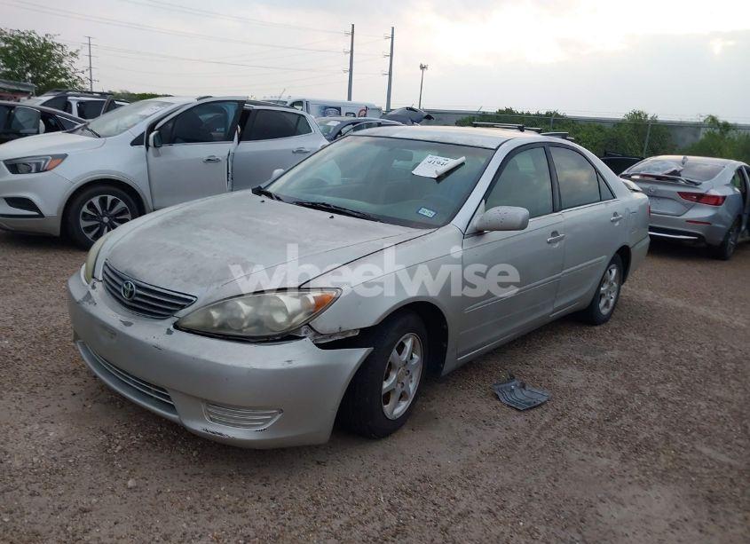 Photo 2 of 2006 Toyota Camry LE (VIN 4T1BE30K26U731801)